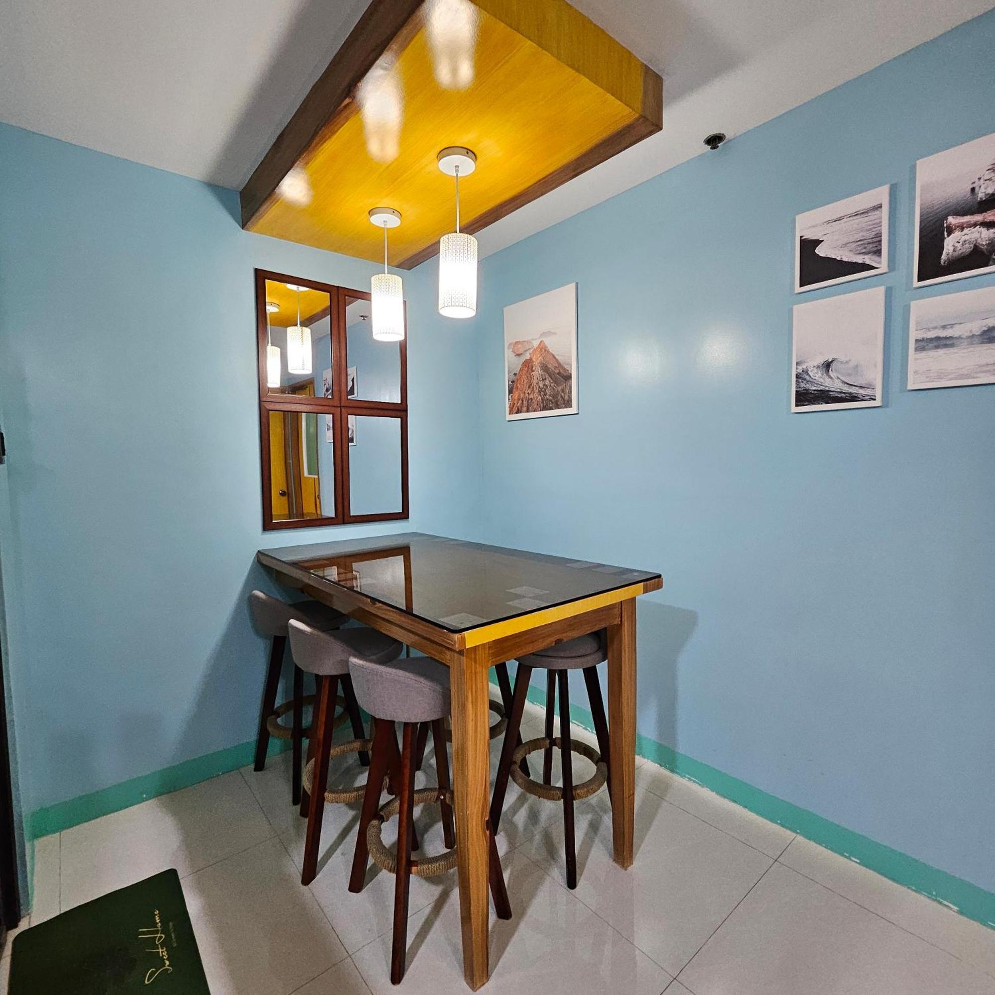 Cozy 2Br Staycation With Balcony Chateau Elysee For 4-6 Pax Paranaque City Esterno foto