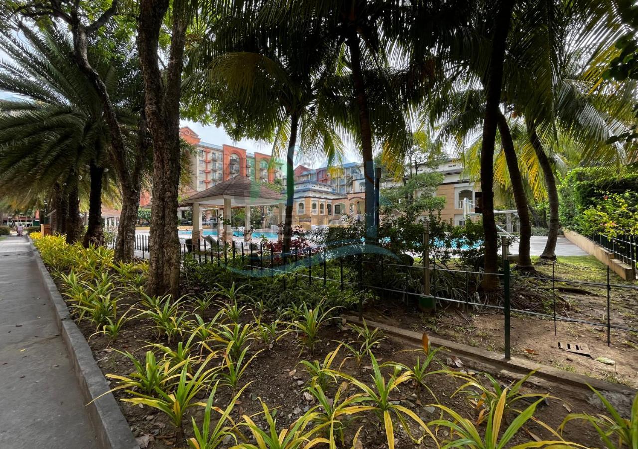 Cozy 2Br Staycation With Balcony Chateau Elysee For 4-6 Pax Paranaque City Esterno foto